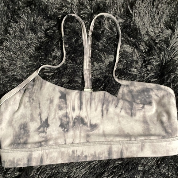 Lululemon Flow Y Sportbra - Picture 3 of 7